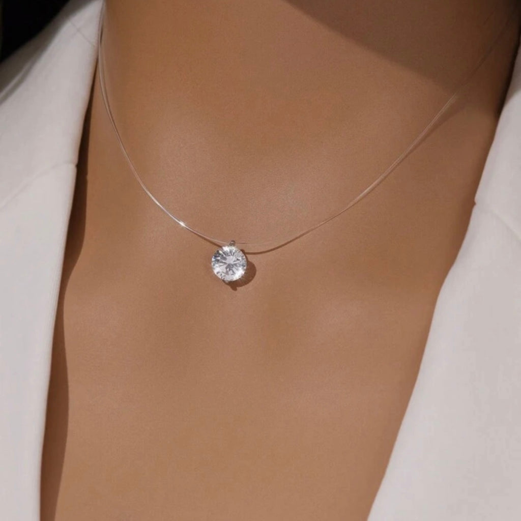 Colier ransparent avec pendentif