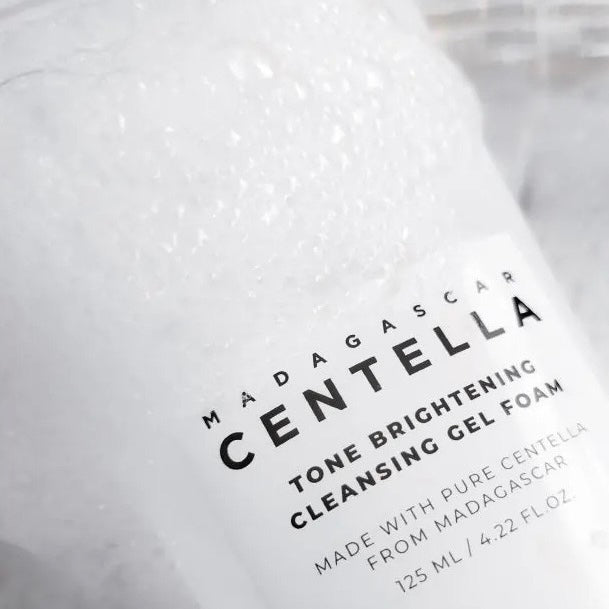 SKIN1004 – Madagascar Centella Gel mousse nettoyant éclaircissant