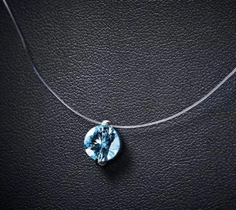 Colier ransparent avec pendentif