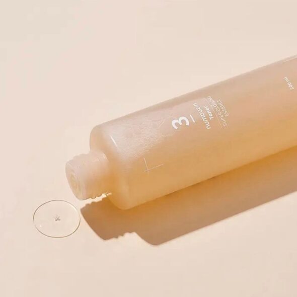 NUMBUZIN No.3 Super Glowing Essence Toner