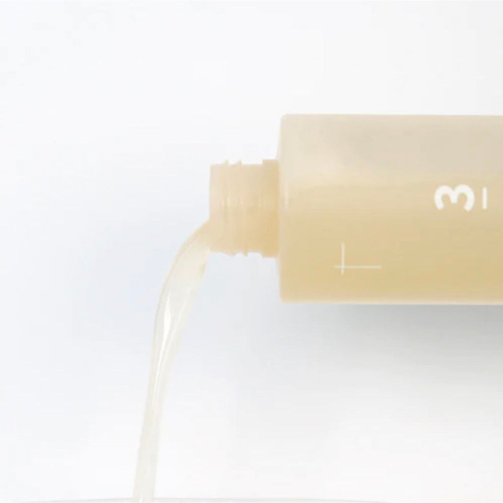 NUMBUZIN No.3 Super Glowing Essence Toner