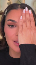 Huda beauty Easy Blur Natural Airbrush foundation with Niacinamide