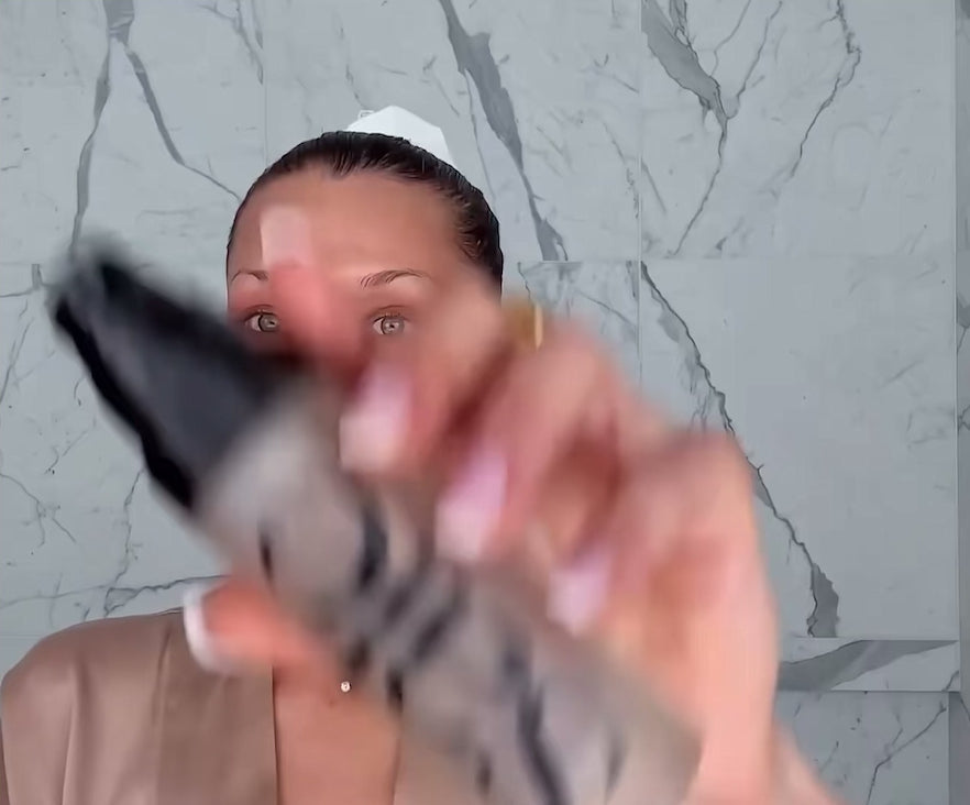 SAIE Glowy Super Gel